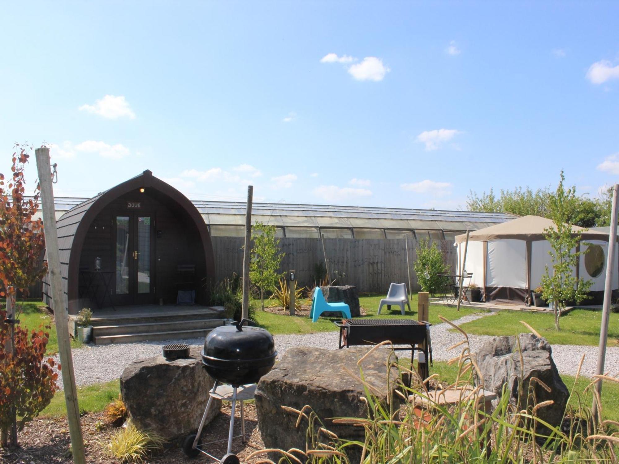 The Little Hide - Adult Only Camping Pods Wigginton  Extérieur photo