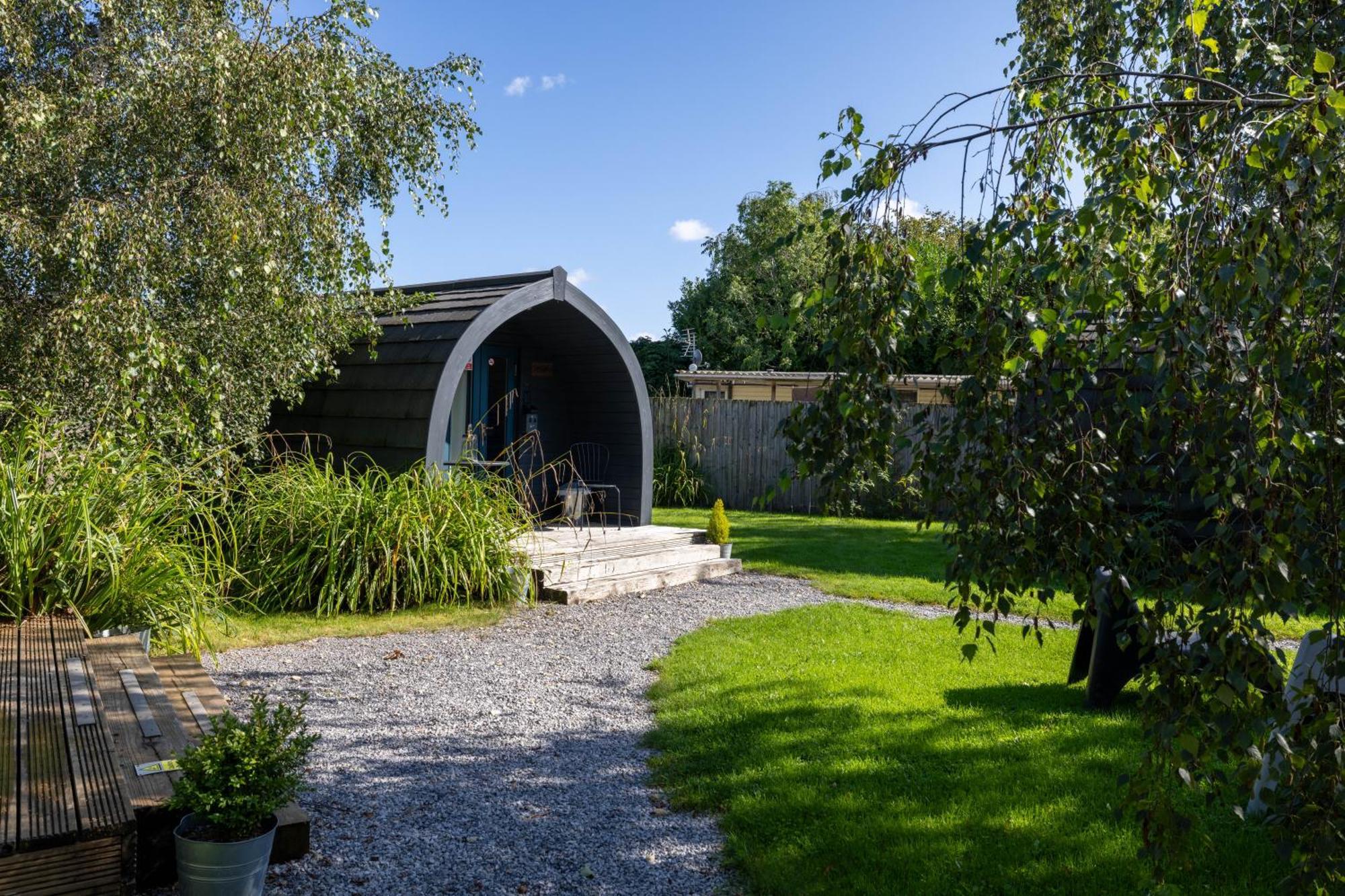 The Little Hide - Adult Only Camping Pods Wigginton  Extérieur photo