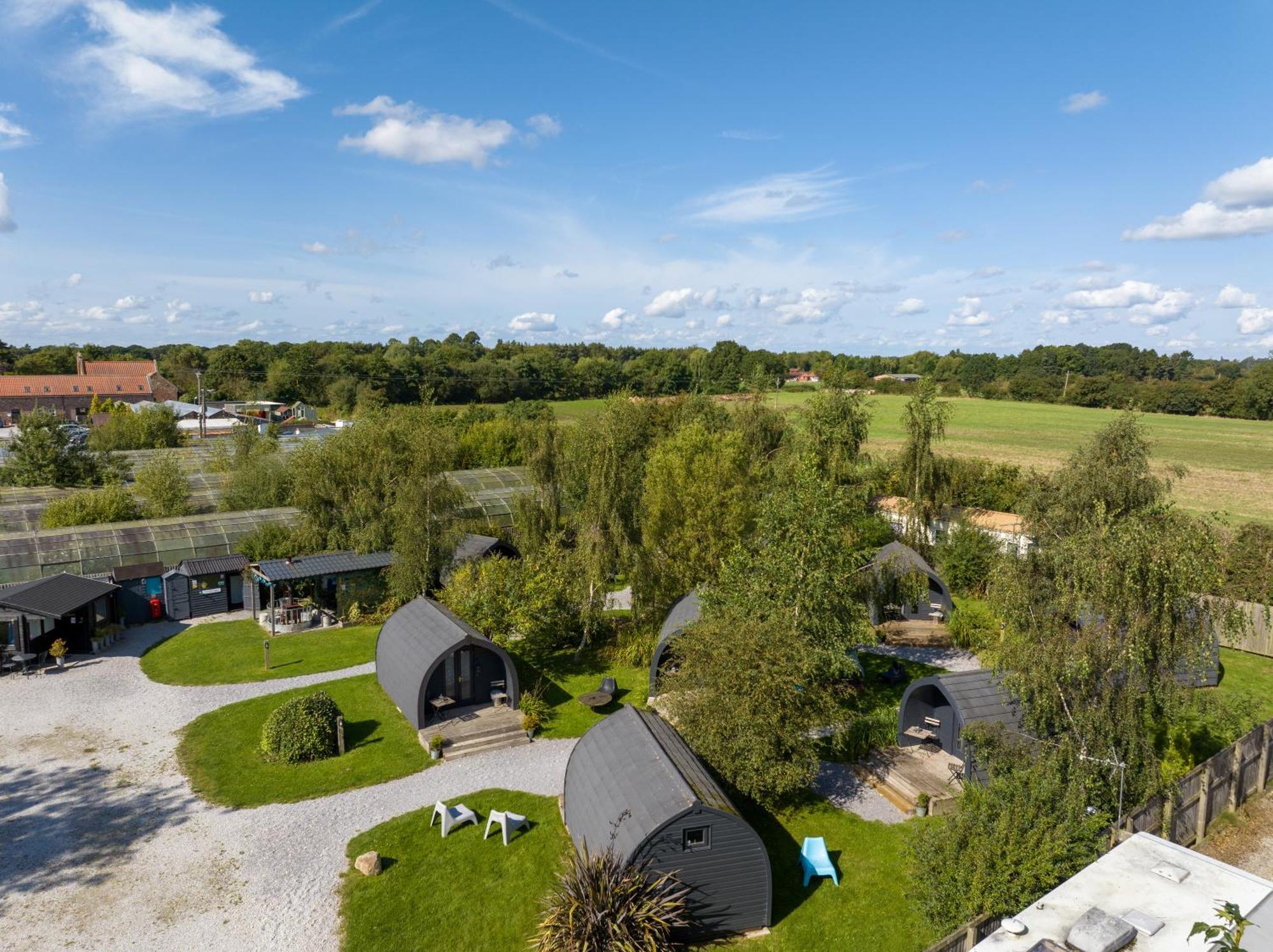 The Little Hide - Adult Only Camping Pods Wigginton  Extérieur photo