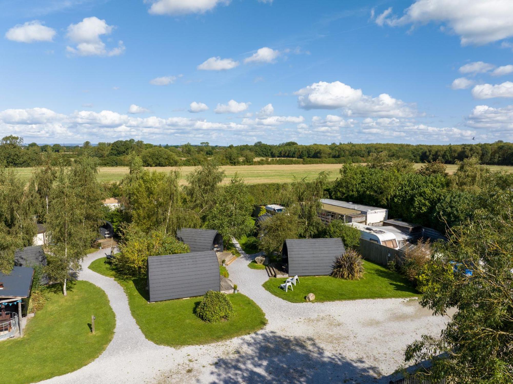 The Little Hide - Adult Only Camping Pods Wigginton  Extérieur photo